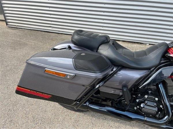 2020 Harley-Davidson CVO Street Glide FLHXSE Tourer