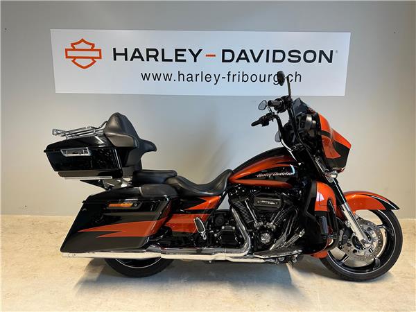 2017 HARLEY-DAVIDSON CVO FLHXSE Street Glide ABS CVO 114