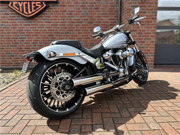 FXBR Softail Breakout 117 