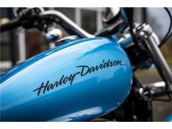 Harley-Davidson Kiel XL883L SUPERLOW SPORTSTER - JEKILL&HYDE -