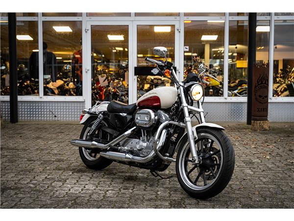 Harley-Davidson Kiel XL883L SUPERLOW SPORTSTER - SEITLICHER KZH-