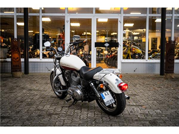 Harley-Davidson Kiel XL883L SUPERLOW SPORTSTER - SEITLICHER KZH-