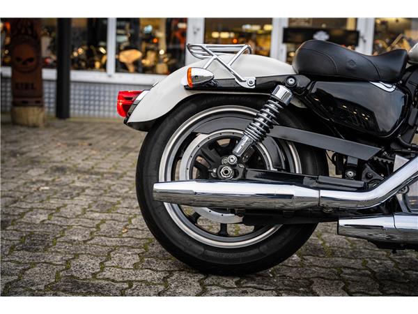 Harley-Davidson Kiel XL883L SUPERLOW SPORTSTER - SEITLICHER KZH-