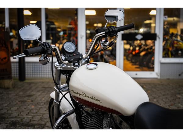 Harley-Davidson Kiel XL883L SUPERLOW SPORTSTER - SEITLICHER KZH-