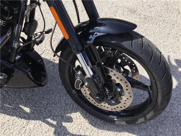 2017 HARLEY-DAVIDSON CVO FXSBE BREAKOUT