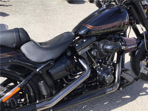 2017 HARLEY-DAVIDSON CVO FXSBE BREAKOUT