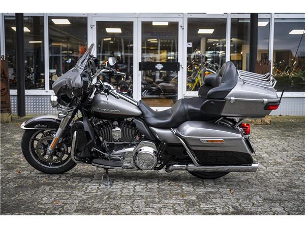 Harley-Davidson Kiel ULTRA LIMITED FLHTK TOURING 103 - REMUS -