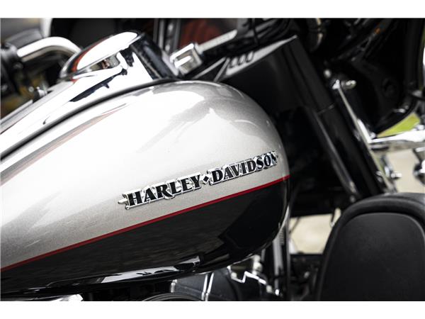 Harley-Davidson Kiel ULTRA LIMITED FLHTK TOURING 103 - REMUS -