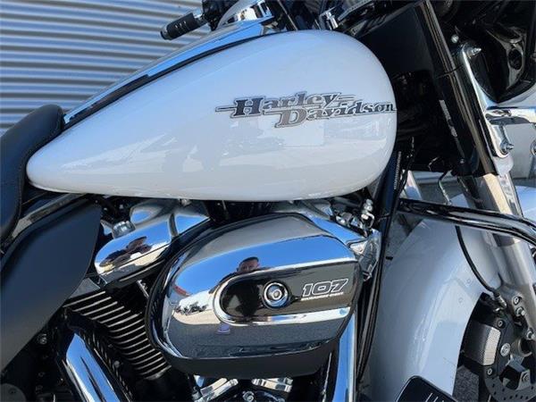 2017 Harley-Davidson Touring Street Glide Special FLHXS Tourer