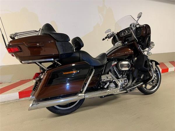 Harley-Davidson FLHTKSE CVO Ultra Limited