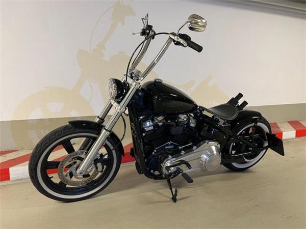 Harley-Davidson FXST Softail Standard Custom