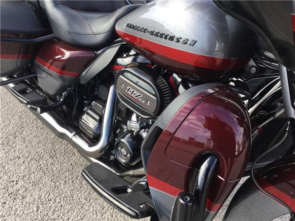 2019 HARLEY-DAVIDSON CVO FLHTKSE ELECTRA GLIDE ULTRA LIMITED