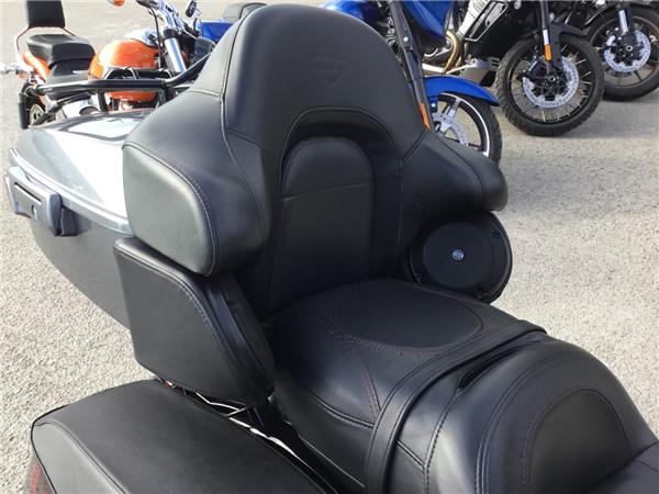 2019 HARLEY-DAVIDSON CVO FLHTKSE ELECTRA GLIDE ULTRA LIMITED