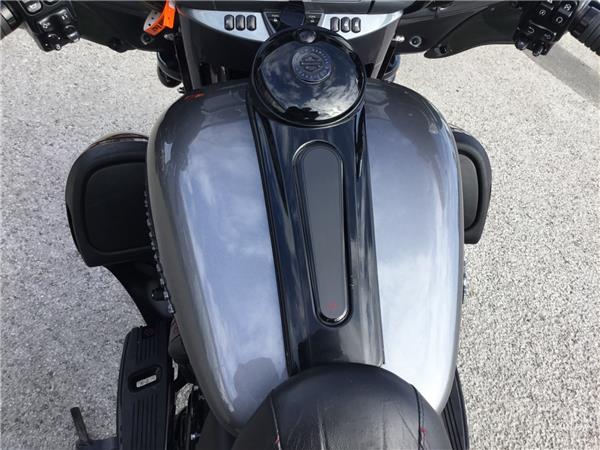 2019 HARLEY-DAVIDSON CVO FLHTKSE ELECTRA GLIDE ULTRA LIMITED