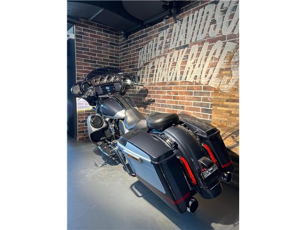 2020 HARLEY-DAVIDSON CVO FLHXSE Street Glide ABS CVO 117