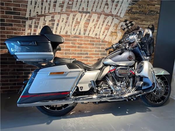 2020 HARLEY-DAVIDSON CVO FLHXSE Street Glide ABS CVO 117