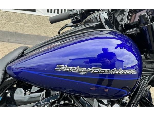 2020 Harley-Davidson Street Glide Special