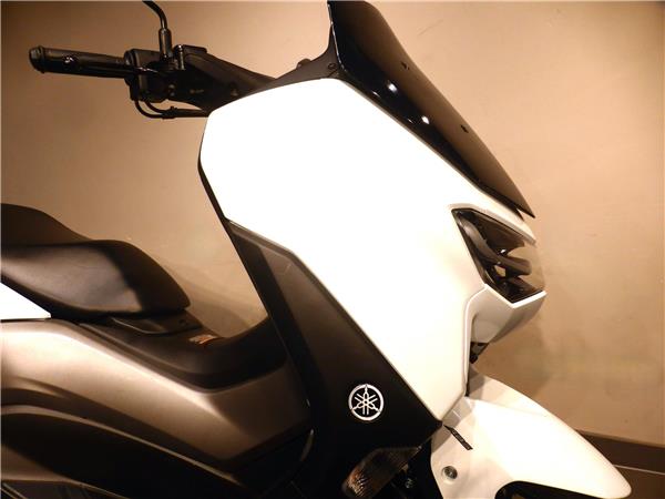 YAMAHA N-MAX 125