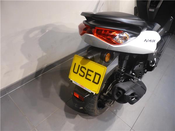 YAMAHA N-MAX 125