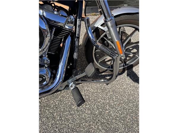 Harley-Davidson Softail - LOW RIDER