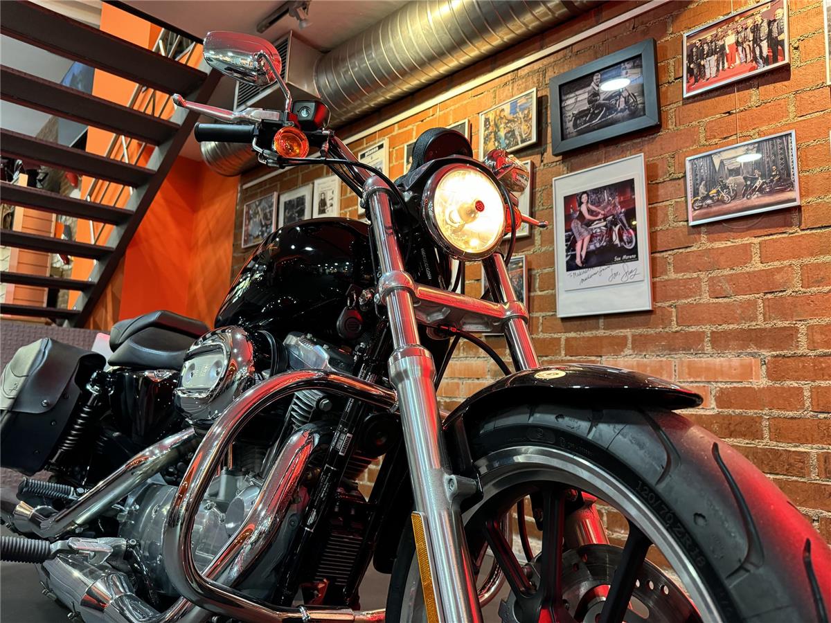2012 SuperLow / Police Sportster 883