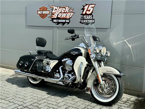 2014 Harley-Davidson Road King Classic FLHRC Tourer