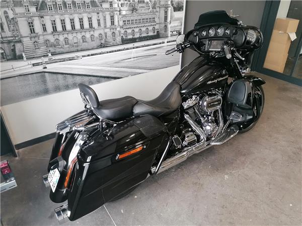 TOURING STREET GLIDE 1868 CVO