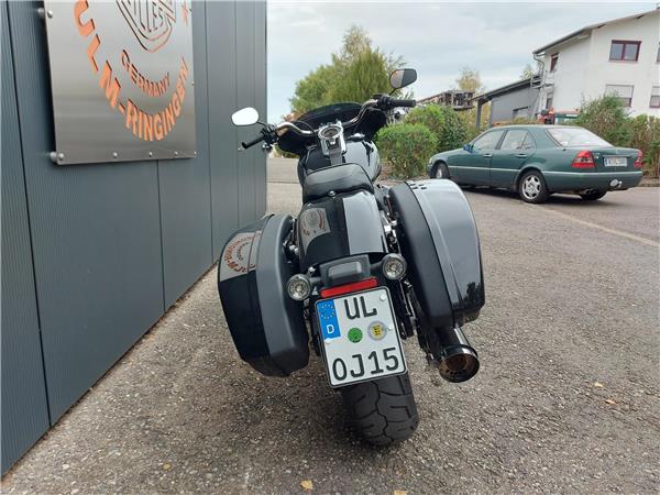 FLSB Sport Glide mit KessTech Auspuff MY 23