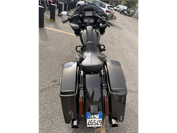 Harley-Davidson Road Glide CVO - Custom Vehicle Operations