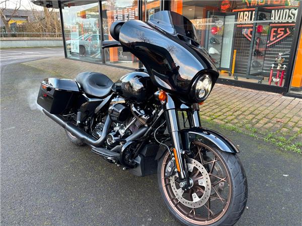 2023 HARLEY-DAVIDSON STREET GLIDE ST