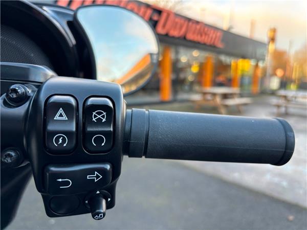 2023 HARLEY-DAVIDSON STREET GLIDE ST