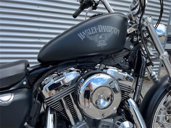 2014 Harley-Davidson Sportster XL 1200 V Seventy-Two Cruiser