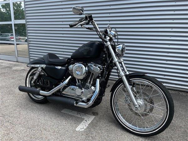 2014 Harley-Davidson Sportster XL 1200 V Seventy-Two Cruiser