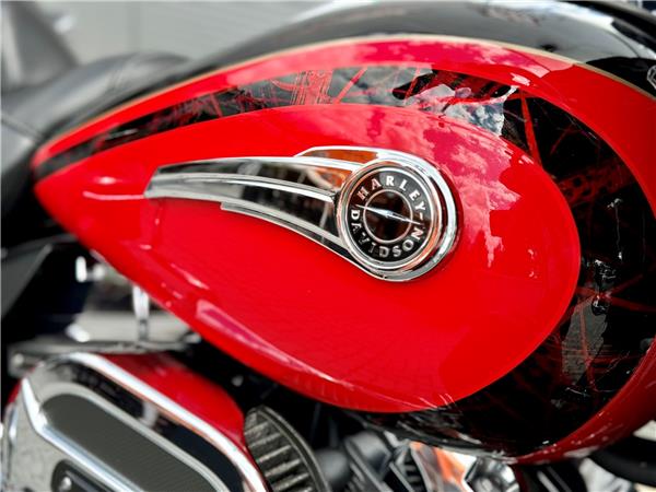 2016 Harley-Davidson CVO Limited FLHTKSE Cruiser