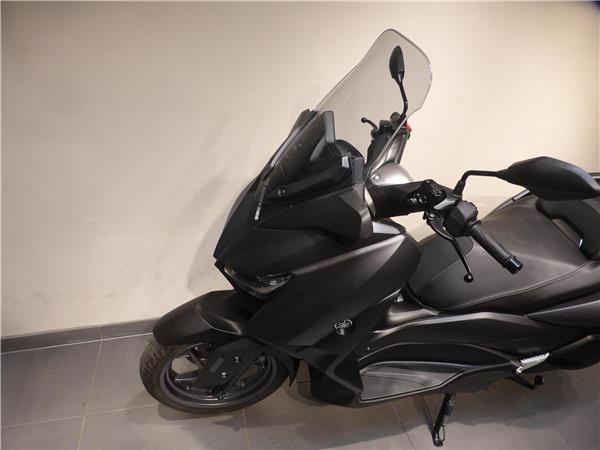 YAMAHA X-MAX 300