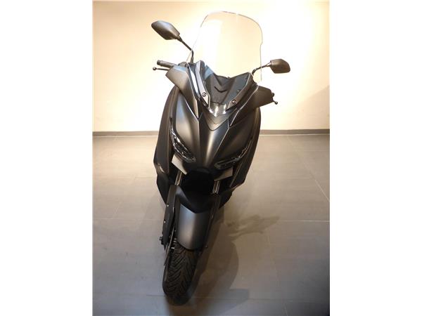 YAMAHA X-MAX 300