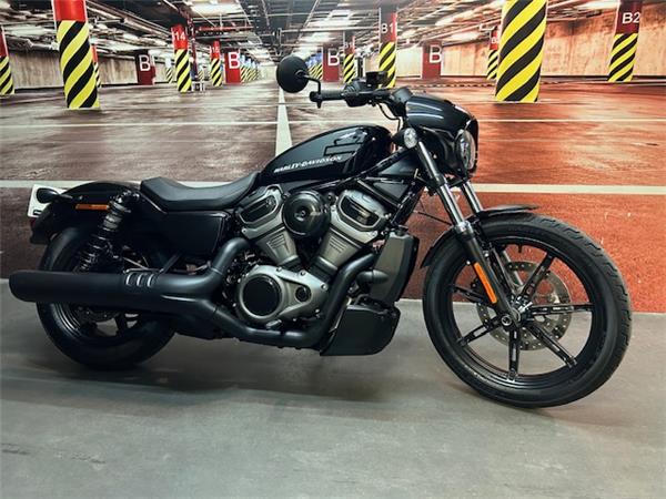 SPORTSTER NIGHTSTER 975