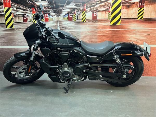 SPORTSTER NIGHTSTER 975