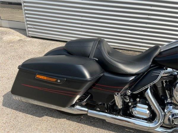 2016 Harley-Davidson Touring Street Glide Special FLHXS Tourer