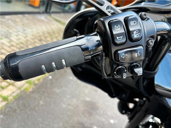 2023 HARLEY-DAVIDSON STREET GLIDE SPECIAL