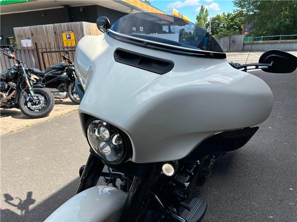 2023 HARLEY-DAVIDSON STREET GLIDE SPECIAL