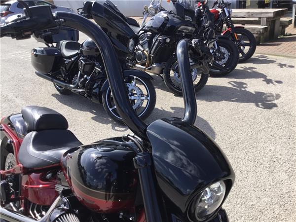 2017 HARLEY-DAVIDSON CVO