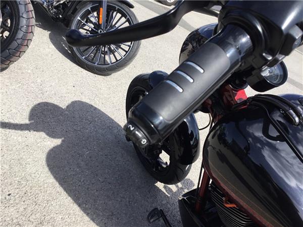 2017 HARLEY-DAVIDSON CVO