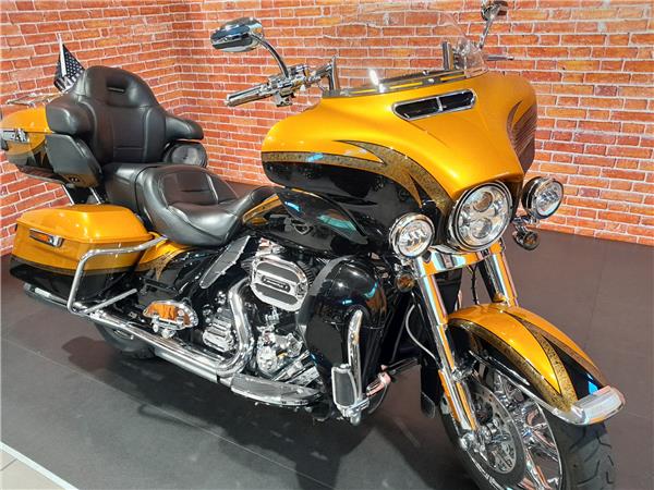 TOURING ELECTRA ULTRA 1800 LIMITED CVO