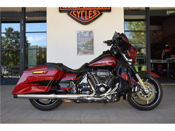 FLHXSE Street Glide CVO