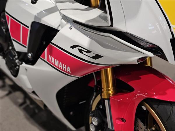 2022 Yamaha YZF R1 21 (YZF1000) White