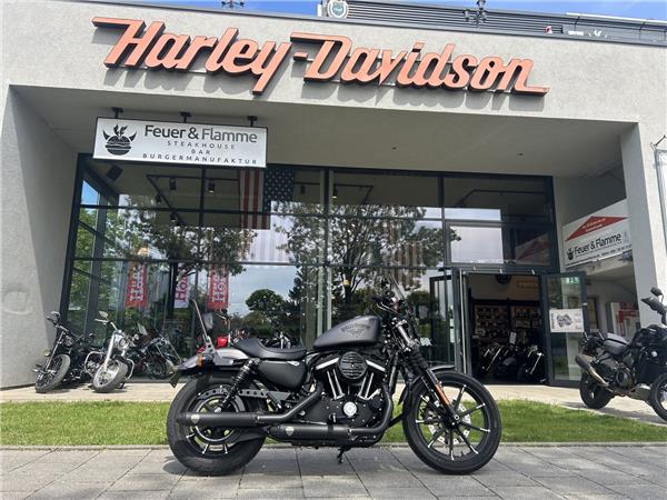 Sportster XL883N Iron mit Penzl Auspuff