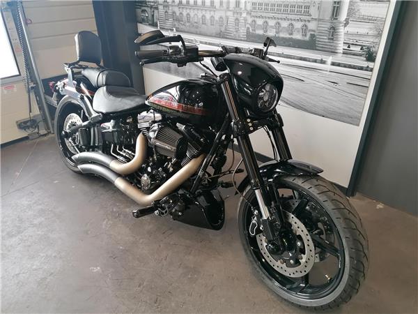 SOFTAIL BREAKOUT 1800 CVO