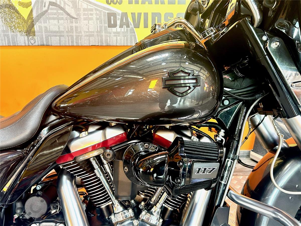 2021 HARLEY-DAVIDSON STREET GLIDE