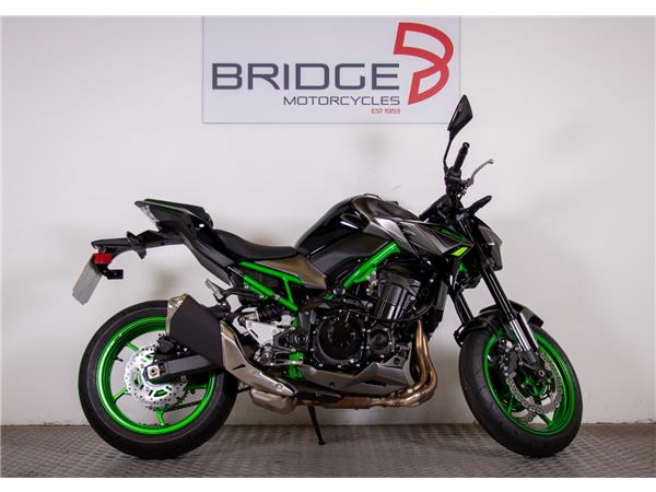  KAWASAKI Z900